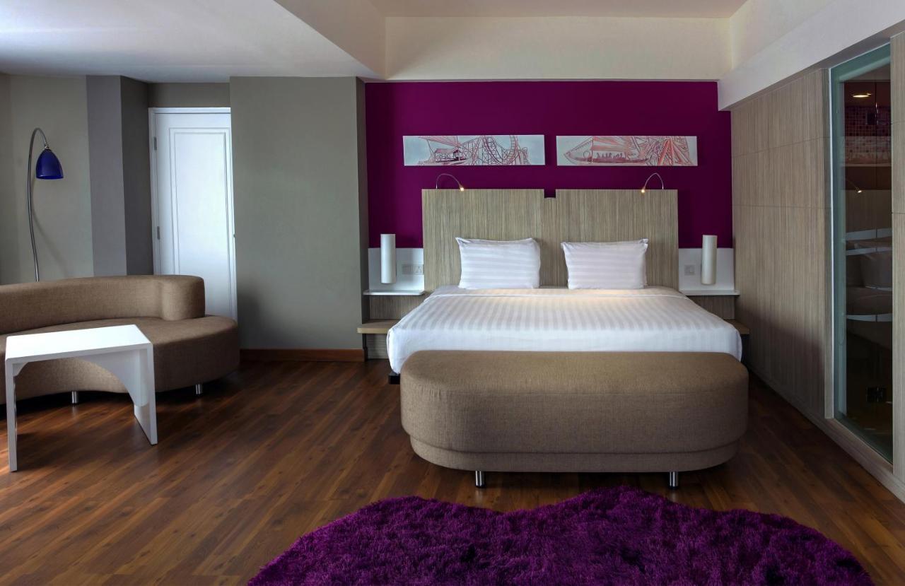 Mercure Convention Center Ancol 4*